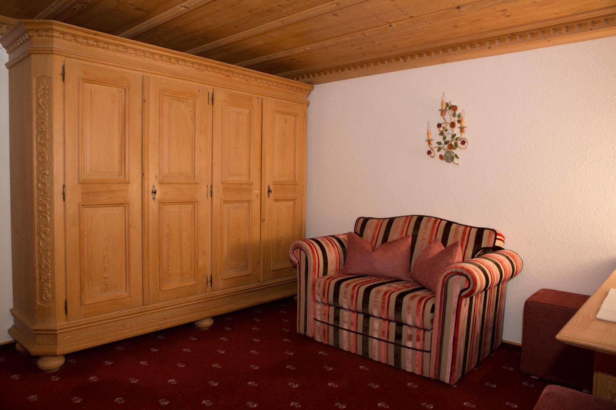 Chalet Brunnenhof Sankt Anton am Arlberg Ngoại thất bức ảnh