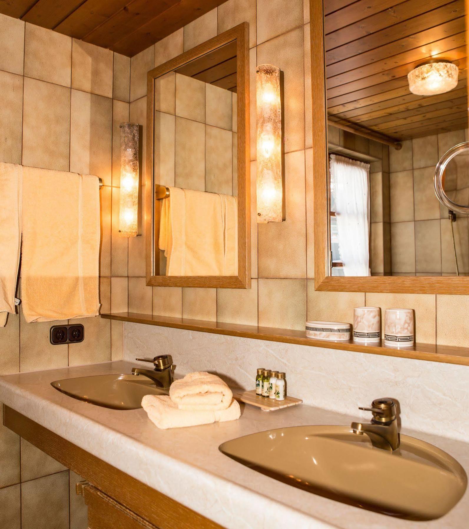 Chalet Brunnenhof Sankt Anton am Arlberg Ngoại thất bức ảnh