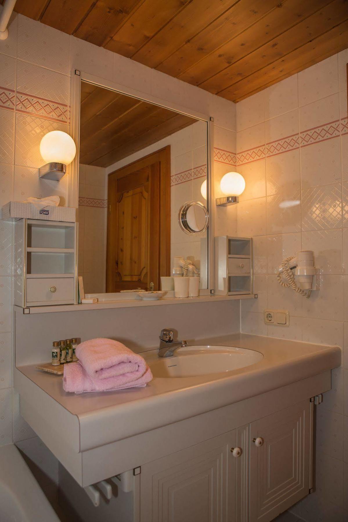 Chalet Brunnenhof Sankt Anton am Arlberg Ngoại thất bức ảnh
